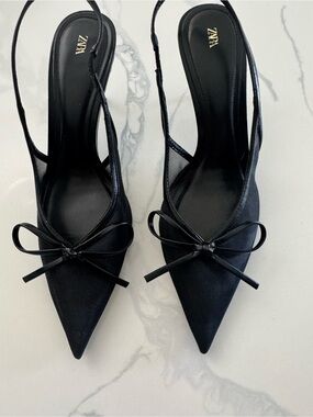 Zara Black Pointed Slingback Heels with Bow Accent